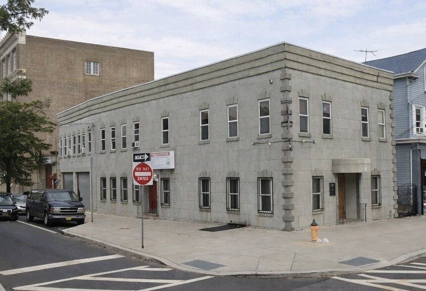 Primary Photo Of 91 Pacific St, Newark Office For Lease