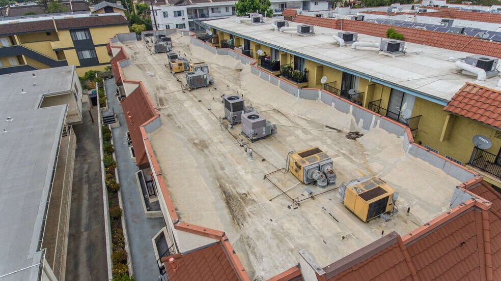 More Photos Of 427 Lincoln Ave, Glendale Apartments For Sale