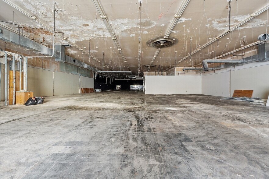 More Photos Of 424-438 Main St, Fitchburg General Retail For Sale
