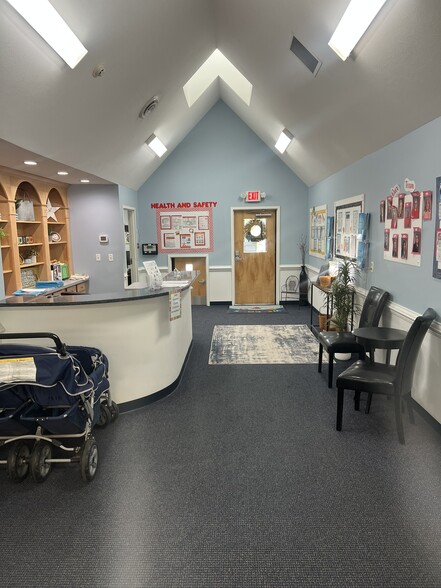 More Photos Of 62 Capital Dr, Warsaw Office For Sale