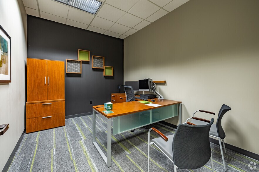 More Photos Of 9037 US Highway 19, Port Richey Office For Sale