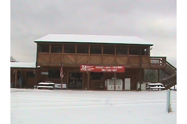 Primary Photo Of 7386 Mt Carmel Rd, Decaturville Convenience Store For Sale