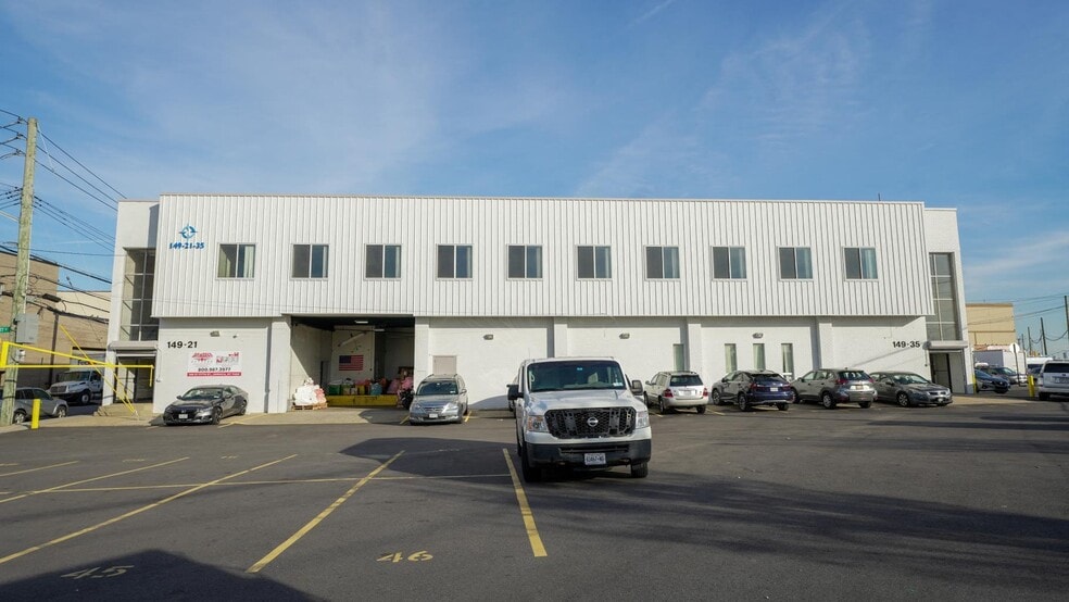 More Photos Of 149-35 177th St, Jamaica Flex For Lease