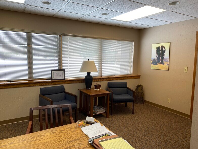 More Photos Of 1200 Heritage Dr, New Richmond Office For Sale