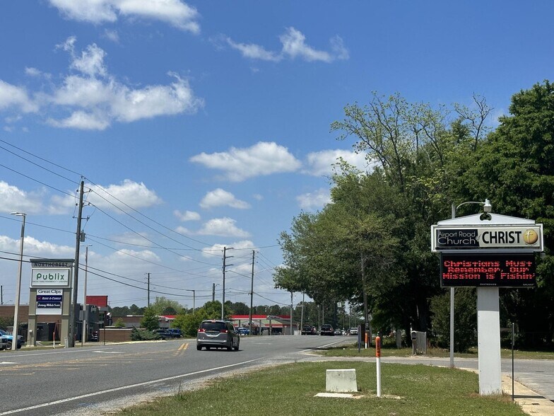 More Photos Of 2853/ 2861 Airport Rd, Crestview Land For Sale