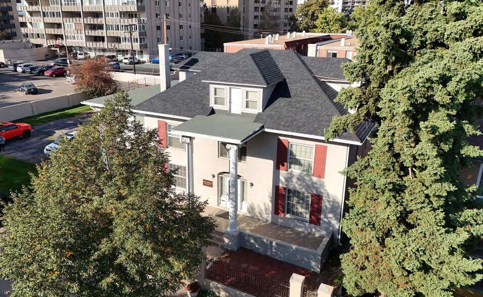 More Photos Of 851 Clarkson St, Denver Office For Sale