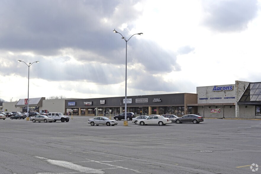 More Photos Of 127-217 Forks of the River Pky, Sevierville Unknown For Lease