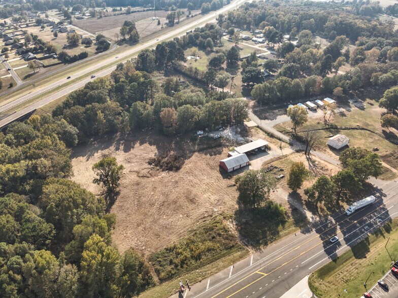 More Photos Of 2525 W US Highway 82, New Boston Specialty For Sale