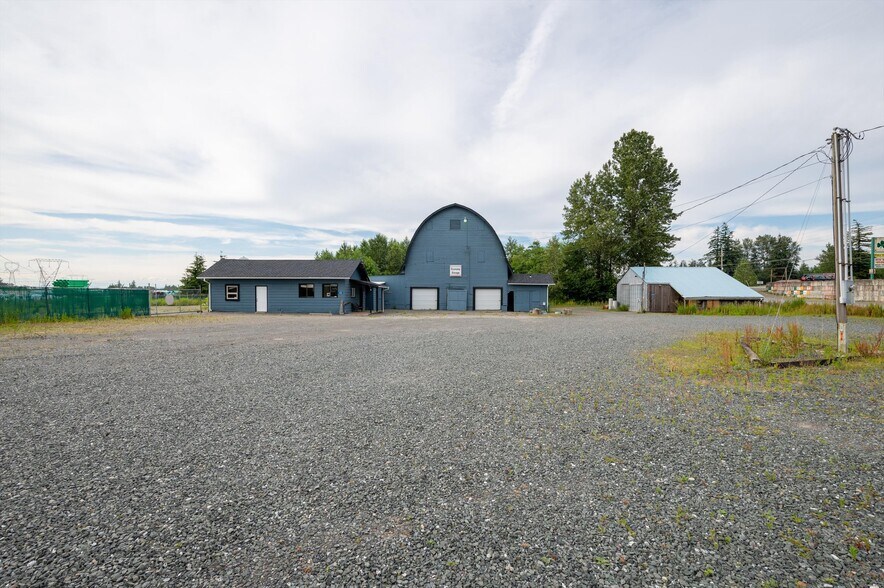 More Photos Of 120 W Smith Rd, Bellingham Service For Sale