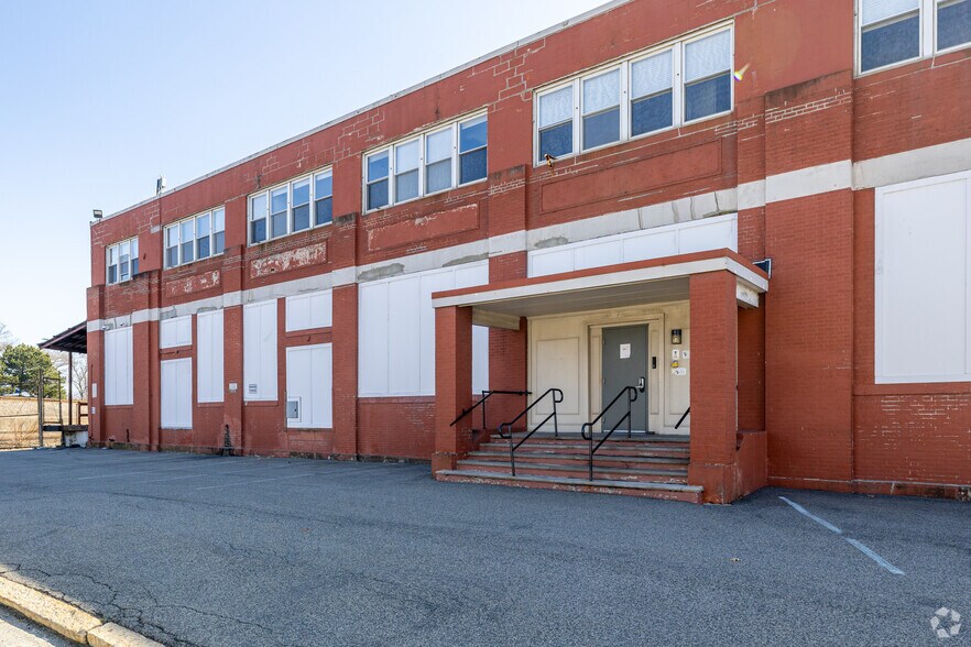 More Photos Of 71 Von Hillern, Dorchester Warehouse For Sale