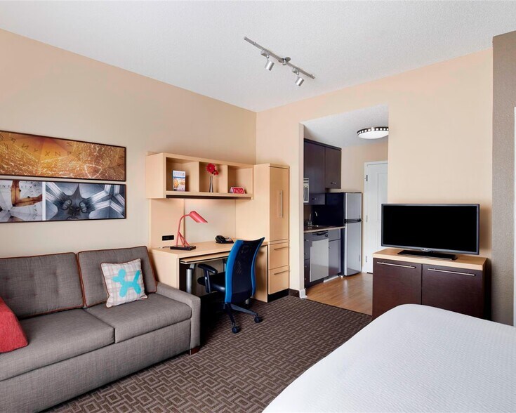 More Photos Of 450 Friendship Rd, Harrisburg Hotel For Sale