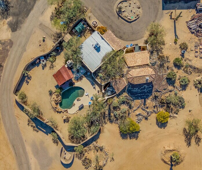 More Photos Of 1935 E Joy Ranch Rd, Phoenix Specialty For Sale