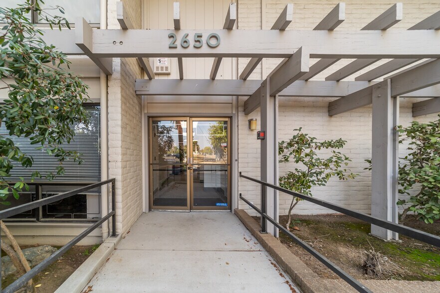 More Photos Of 2650 21st St, Sacramento Medical For Lease