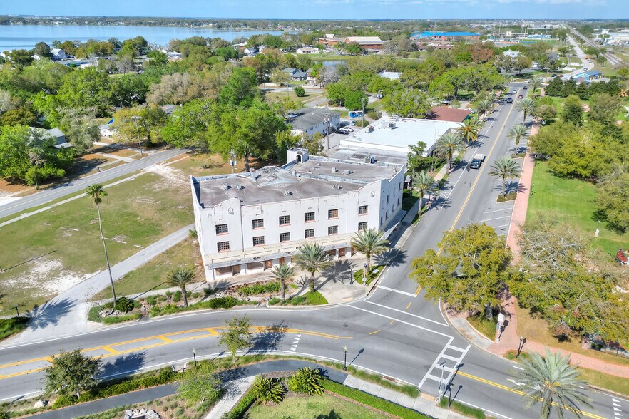 More Photos Of 206 Pilaklakaha Ave, Auburndale Apartments For Sale