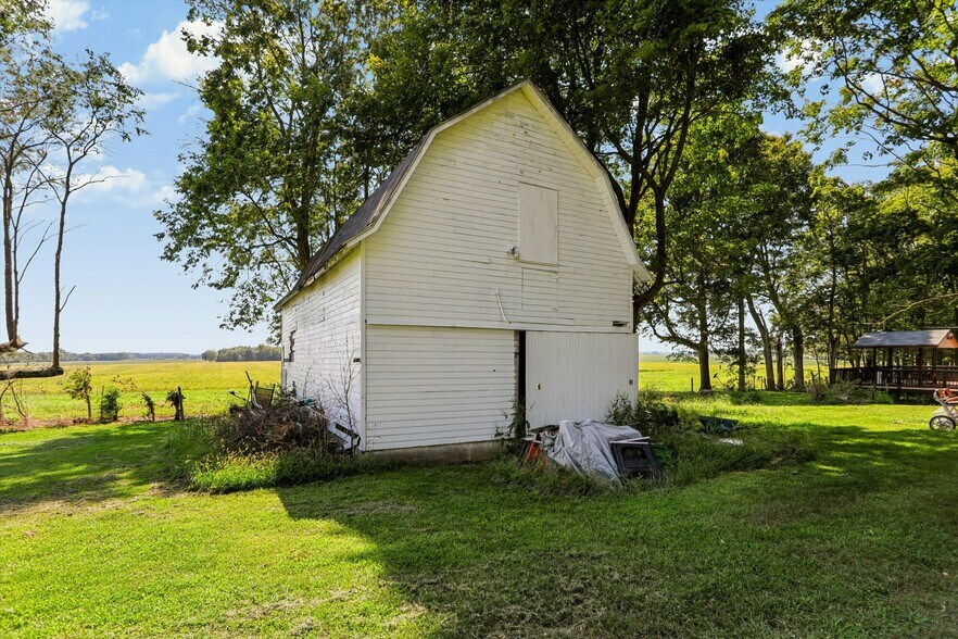 More Photos Of 1499 W Division Rd, Franklin Land For Sale