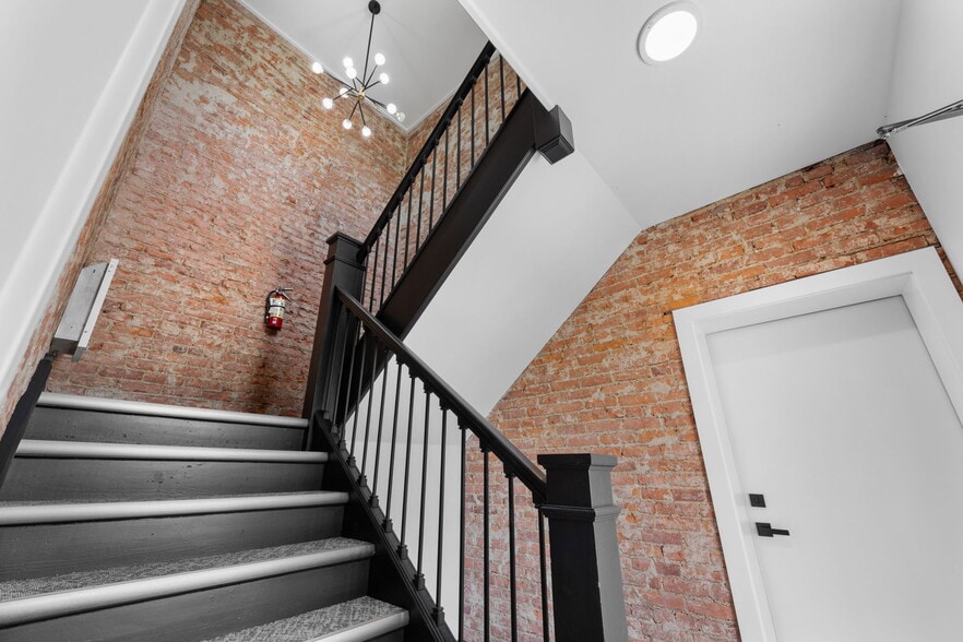 More Photos Of 1295 W Holmden Ave, Cleveland Apartments For Sale