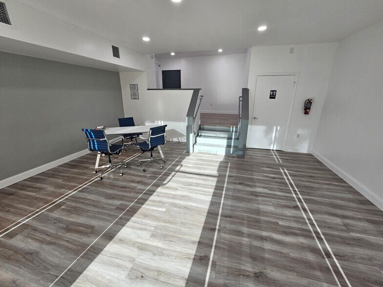 More Photos Of 8009 NW 29th St, Doral Warehouse For Sale