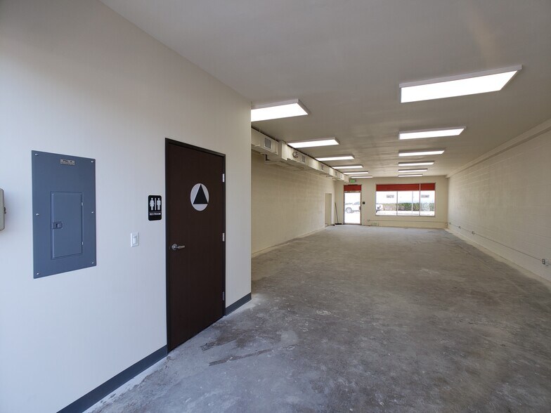 More Photos Of 7957 Whitaker St, Buena Park Storefront Retail Office For Sale