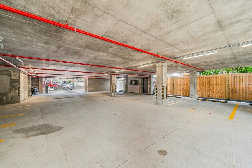 More Photos Of 122 Greenwich Ave, Goshen Multifamily For Sale