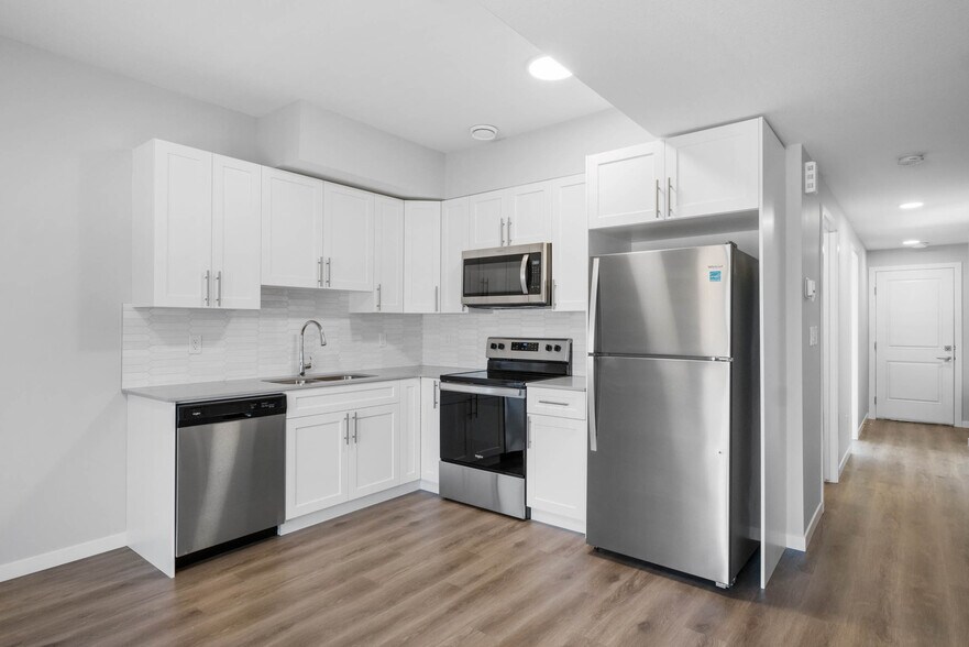 More Photos Of 378-382 Pioneer Rd, Spruce Grove Apartments For Sale