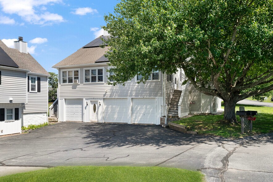 More Photos Of 46 Statue Way, Portsmouth Apartments For Sale