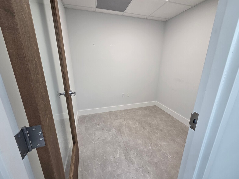 More Photos Of 500 SE Osceola St, Stuart Medical For Lease