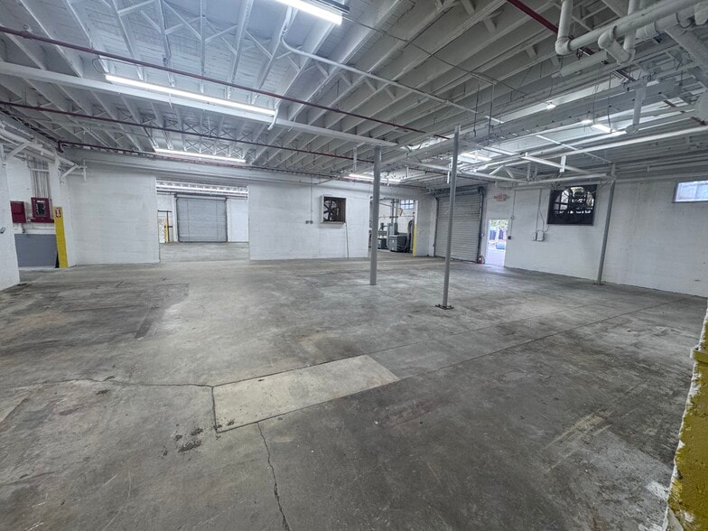 More Photos Of 2610 Orange Ave, Fort Pierce Warehouse For Sale