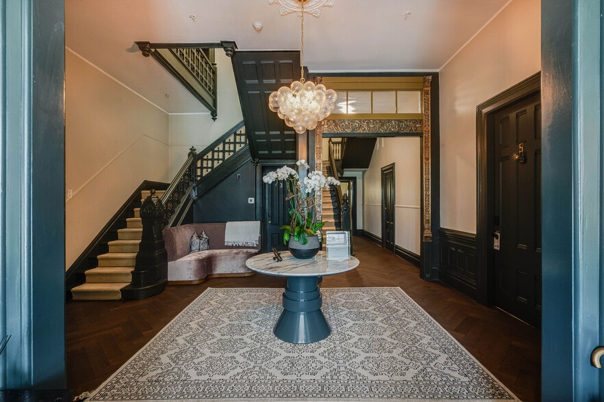 More Photos Of 443 Brown St, Napa Hotel For Sale