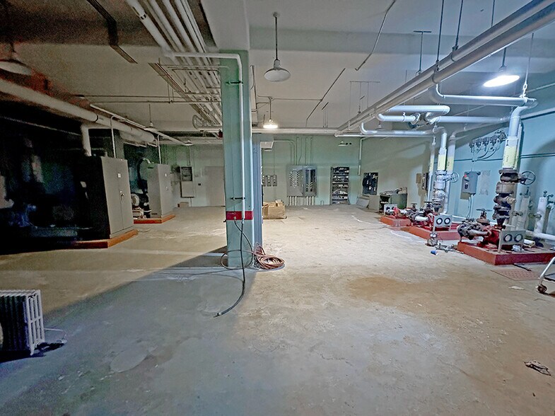 More Photos Of 25218 Dow Rd, Dow Utility Substation For Sale