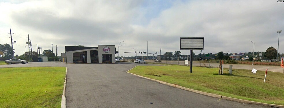 Primary Photo Of 6197 Greenwood Rd, Shreveport General Retail For Lease