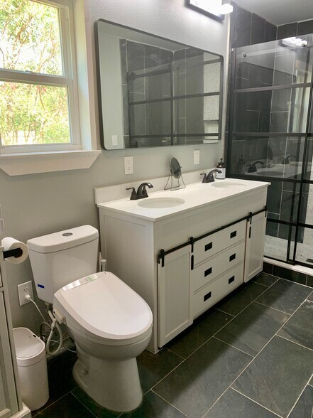 More Photos Of 2098 FM 1251, Beckville Specialty For Sale