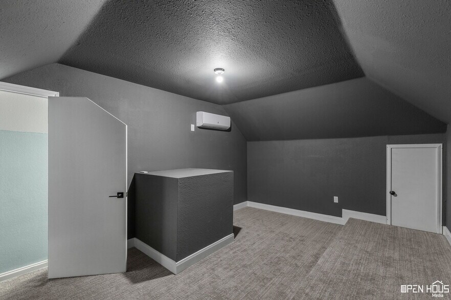 More Photos Of 405 W Gilbert St, Henrietta Hospitality For Sale