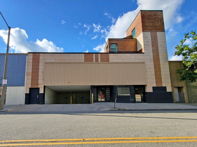 More Photos Of 818 State St, Erie Storefront Retail Office For Sale