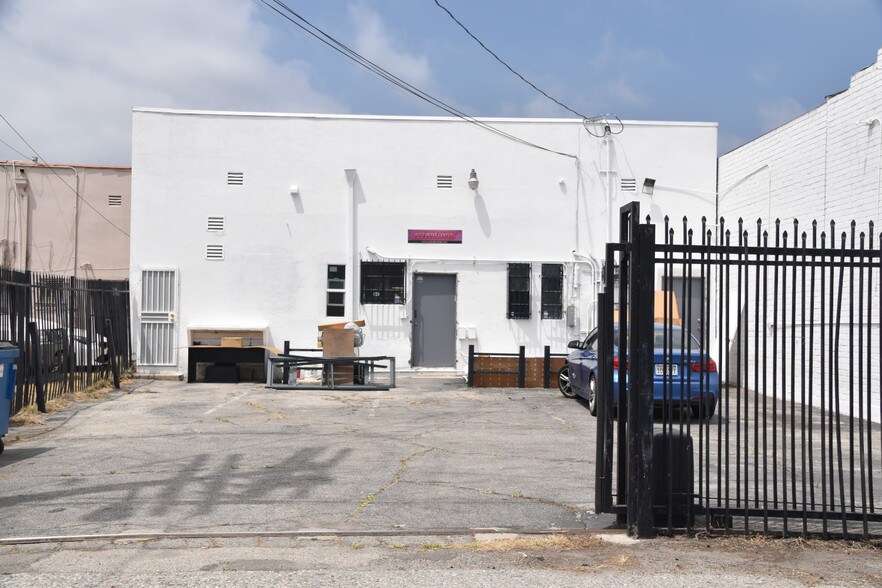 More Photos Of 5760 W Pico Blvd, Los Angeles Storefront Retail Office For Sale