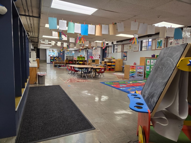 More Photos Of 33 Jefferson St, Garden City Religious Facility For Sale