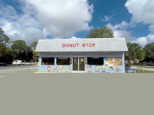 More Photos Of 502 N State St, Bunnell Storefront Retail Residential For Lease