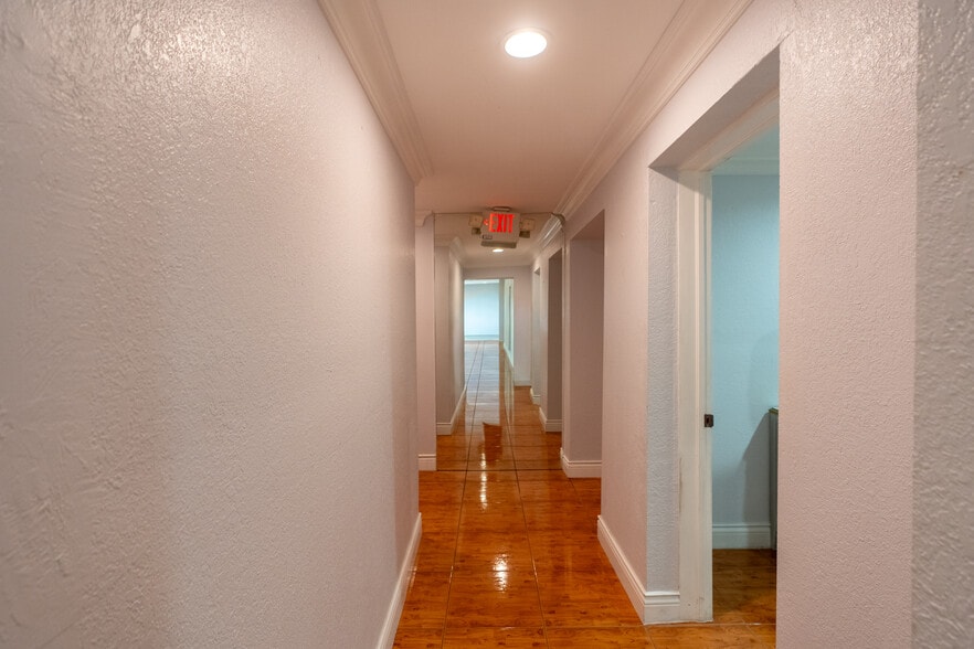 More Photos Of , Coral Gables Office For Sale