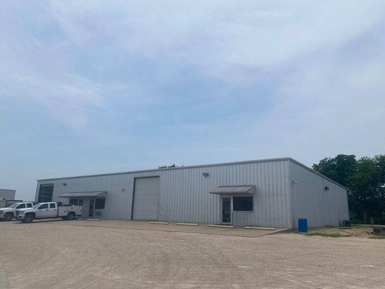 Primary Photo Of 5809 N State Highway 6, Waco Warehouse For Lease
