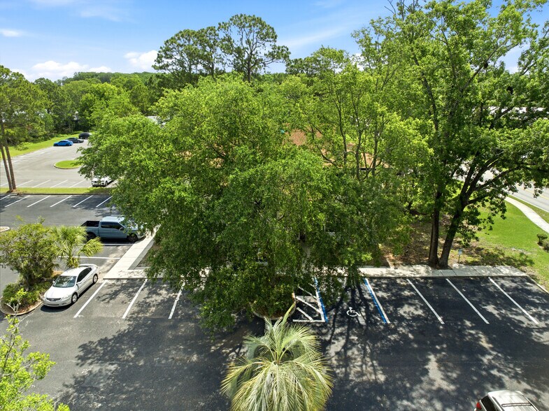More Photos Of 8431 Baymeadows Way, Jacksonville Loft Creative Space For Lease