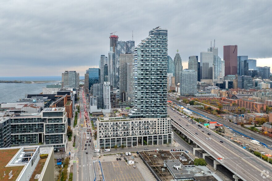 More Photos Of 190 Queens Quay E, Toronto Apartments For Lease