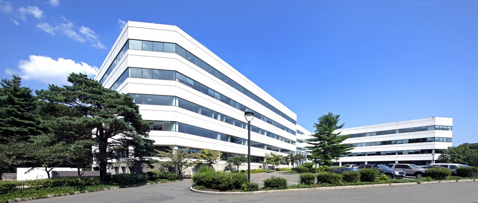 More Photos Of 800 Connecticut Ave, Norwalk Office For Lease