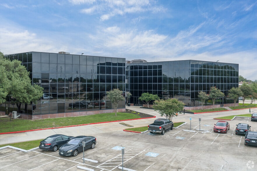 More Photos Of 3000 Wilcrest Dr, Houston Unknown For Lease