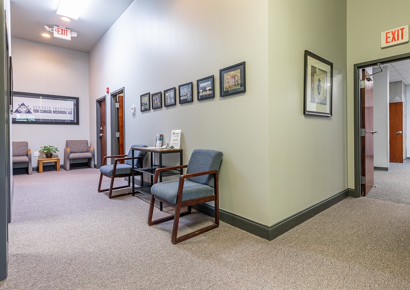 More Photos Of 335 Roselane St NW, Marietta Medical For Lease