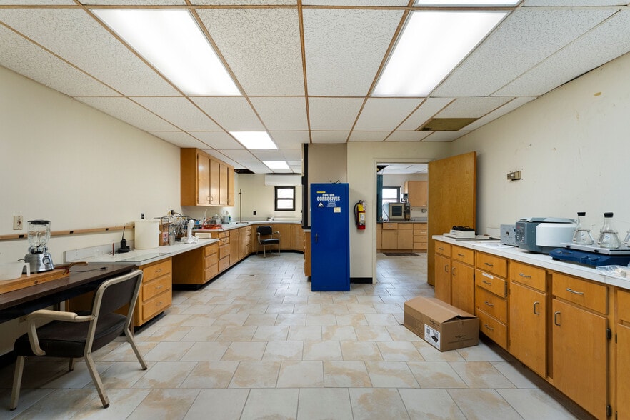 More Photos Of 112 Old Mill Rd, Cartersville Research And Development For Sale