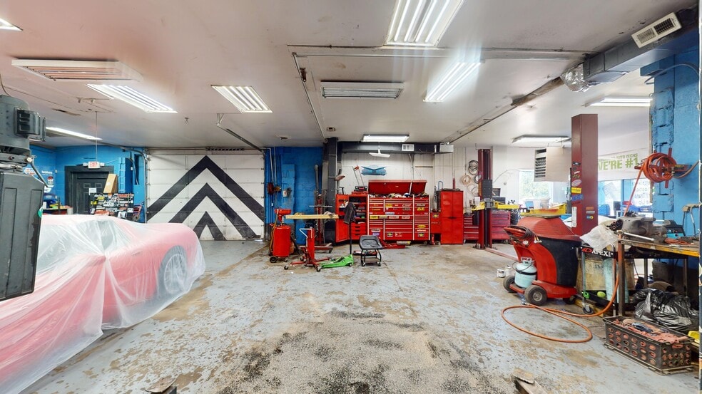 More Photos Of 2020 Chaneyville Rd, Owings Auto Repair For Sale