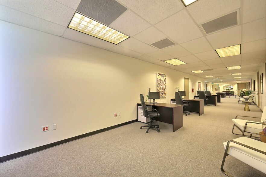 More Photos Of 415 Huntington Dr, San Marino Loft Creative Space For Lease