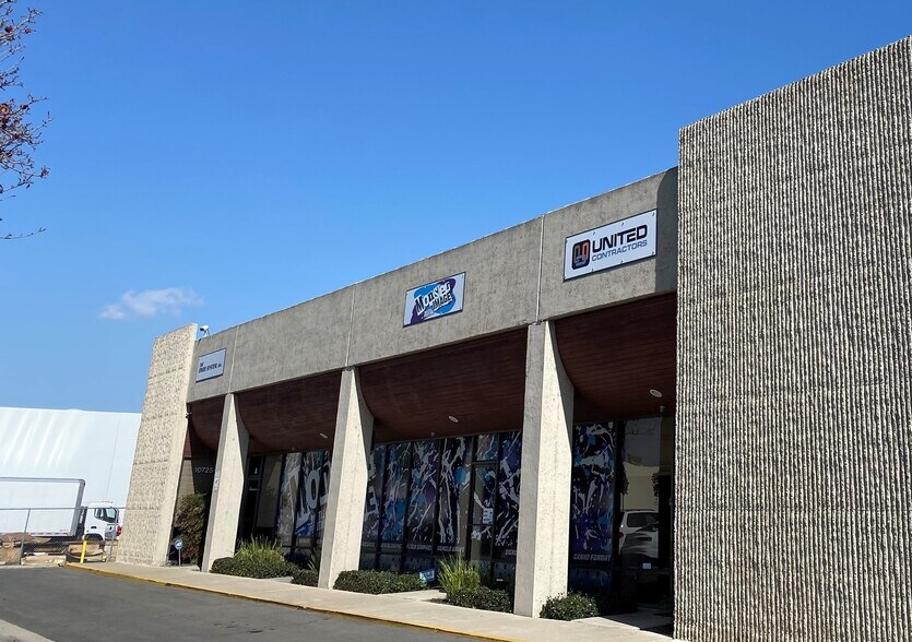 More Photos Of 10725 Ellis Ave, Fountain Valley Distribution For Lease