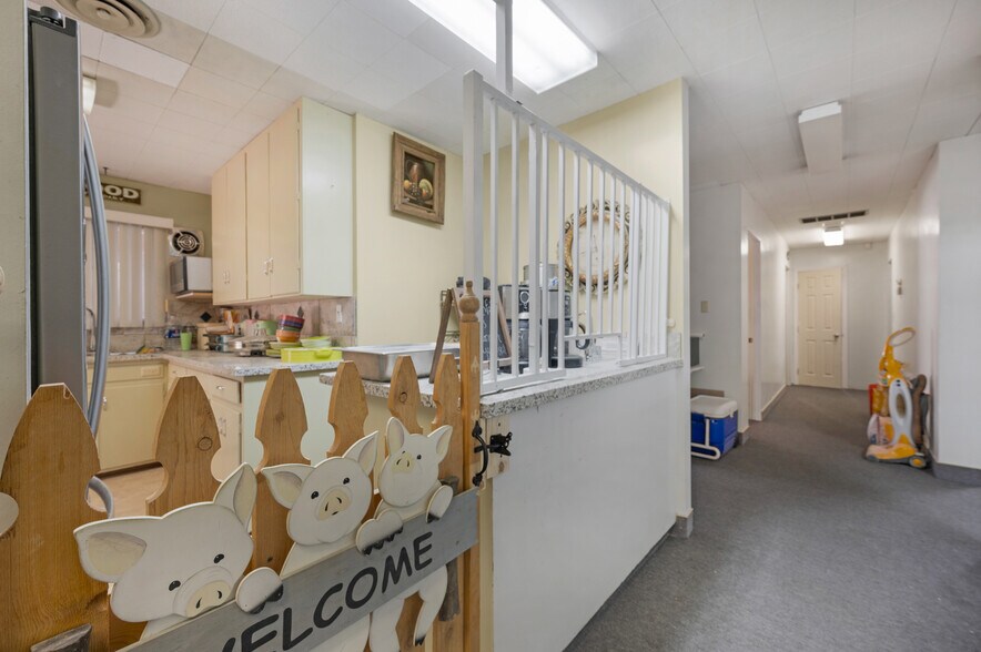 More Photos Of 450 N 3rd St, Coalinga Medical For Sale