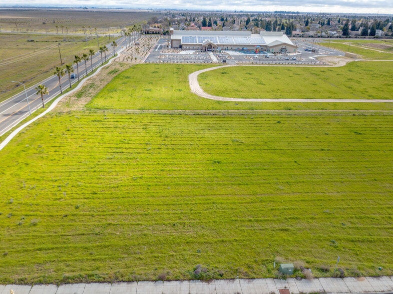 More Photos Of Genoa Lake Way, Chowchilla Land For Sale