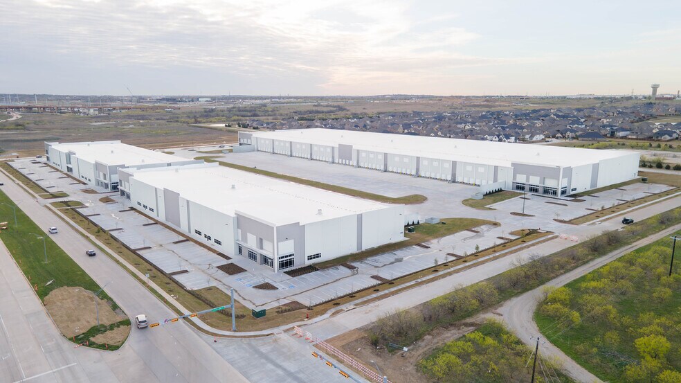 More Photos Of Intermodal Pky & Haslet Pky, Haslet Unknown For Lease